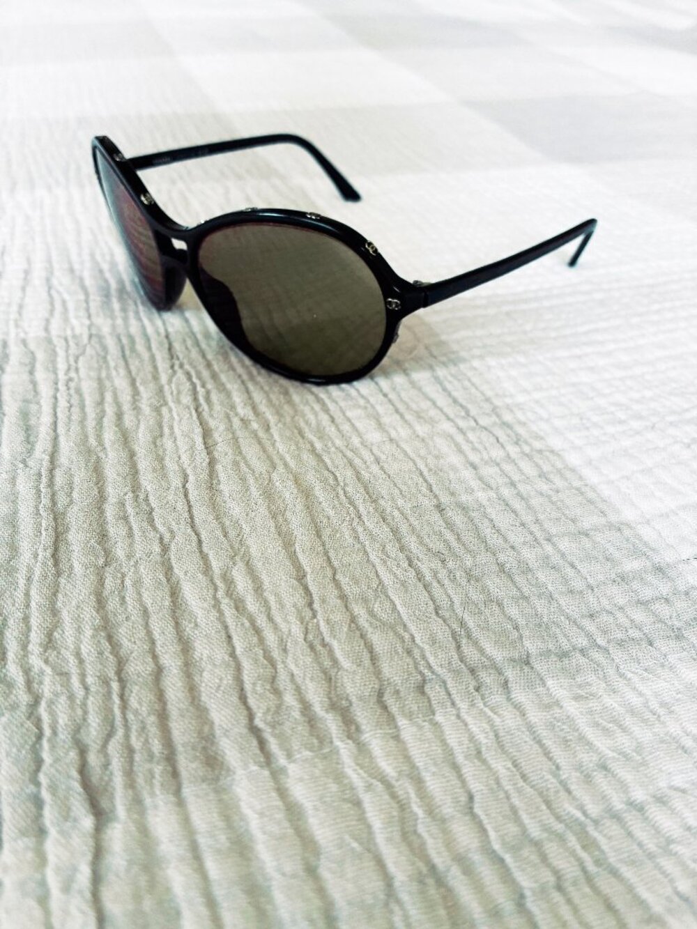 CHANEL Authentic Aviator‑Cat‑Eye Glasses - Picture 2 of 9